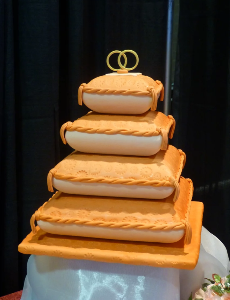 lillian-creations-custom-weddings-cakes8.png