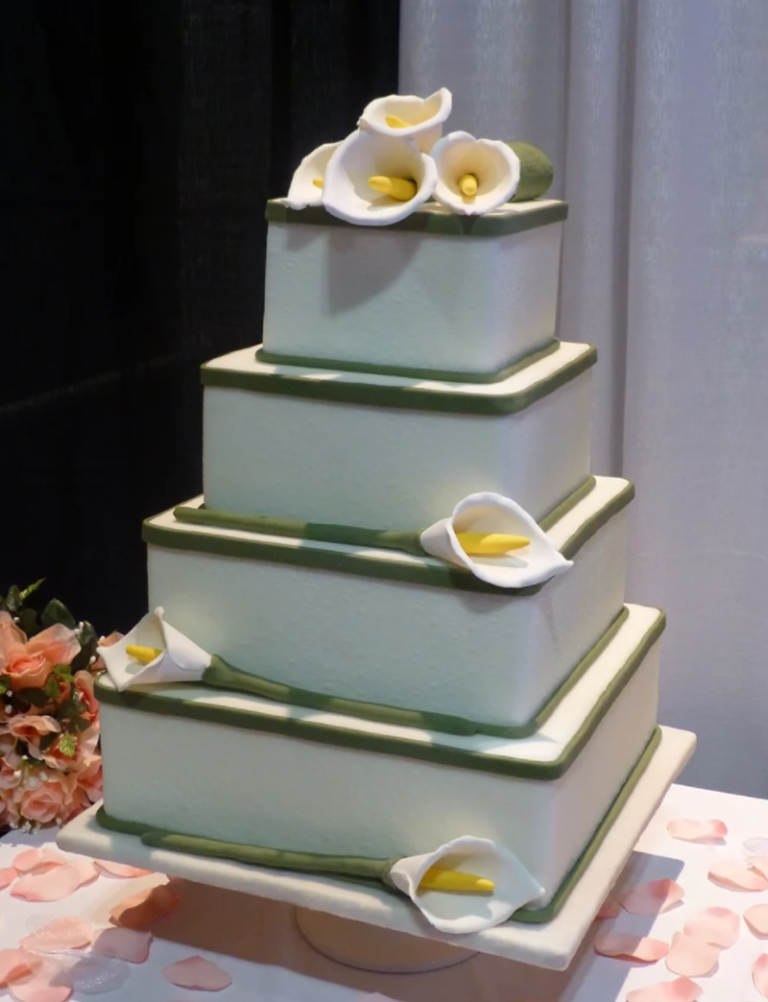 lillian-creations-custom-weddings-cakes9.png