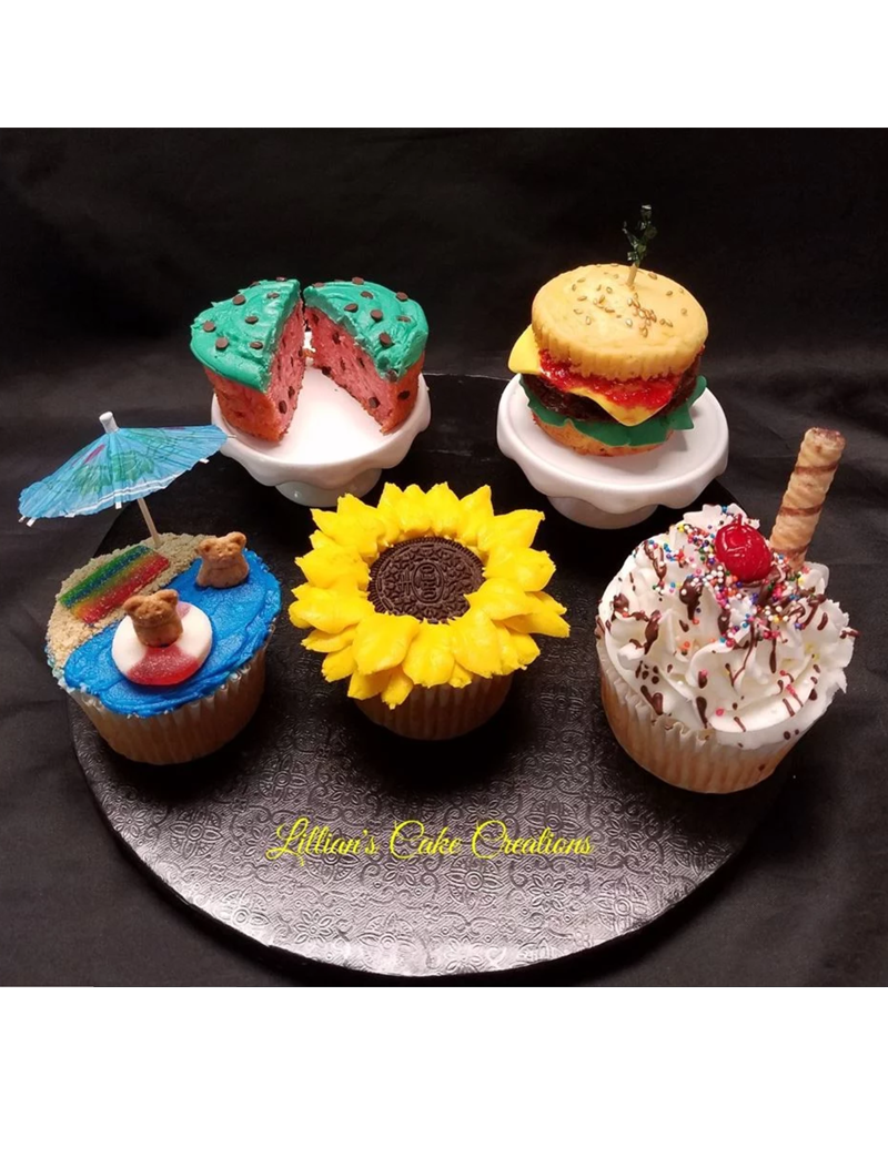 lillian-custom-cupcake4.png
